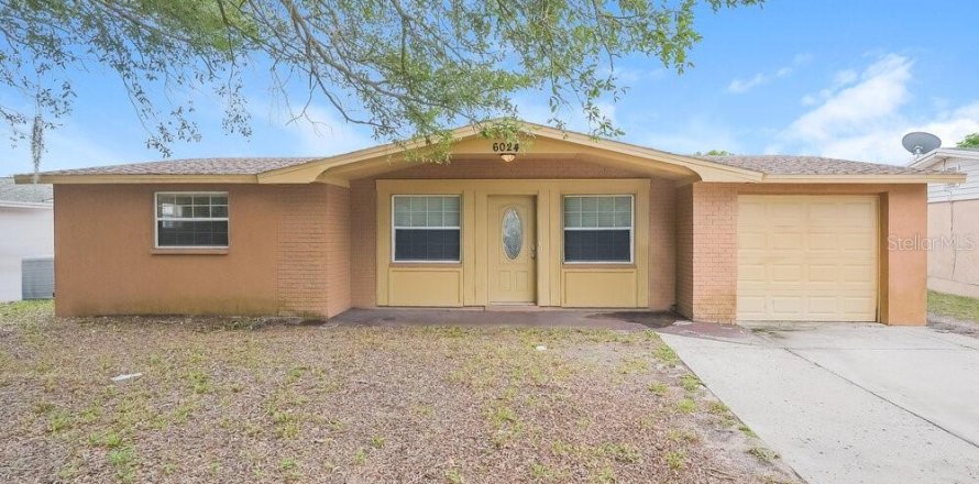 Villa ou maison à New Port Richey, Floride 3 chambres, 116.31 m2 № 2391132