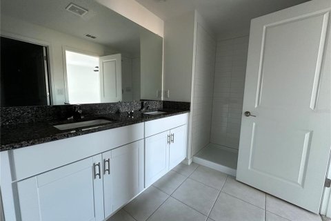 House in Wimauma, Florida 4 bedrooms, 171.03 sq.m. № 2115320 - photo 14