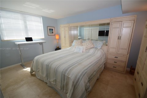 Copropriété à vendre à Hollywood, Floride: 2 chambres, 108.7 m2 № 2439368 - photo 7
