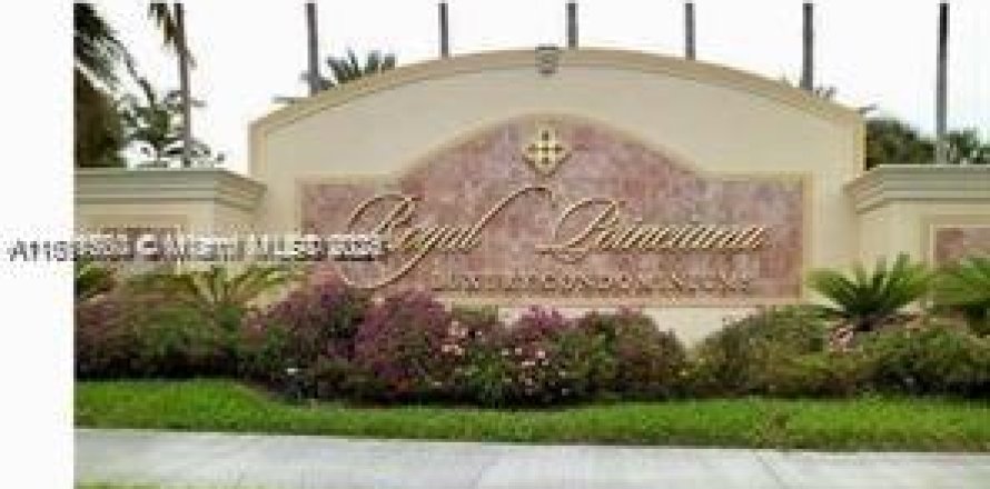 Кондоминиум с 2 спальнями в Помпано-Бич, Флорида № 1958347