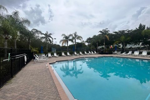 Townhouse in Fort Myers, Florida 3 bedrooms, 180.04 sq.m. № 1905329 - photo 25
