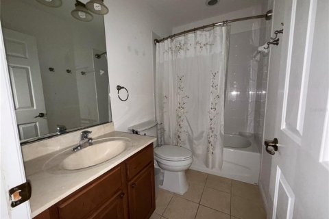 Townhouse in Fort Myers, Florida 3 bedrooms, 180.04 sq.m. № 1905329 - photo 19
