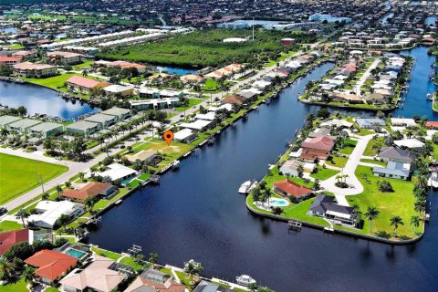 Terrain à vendre à Punta Gorda, Floride № 2420183 - photo 8