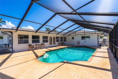 Casa en alquiler en Bradenton, Florida, 4 dormitorios, 186.83 m2 № 917931 - foto 28