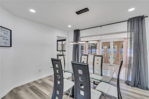 Casa en alquiler en Bradenton, Florida, 4 dormitorios, 186.83 m2 № 917931 - foto 5