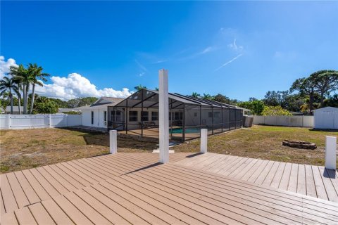Casa en alquiler en Bradenton, Florida, 4 dormitorios, 186.83 m2 № 917931 - foto 29
