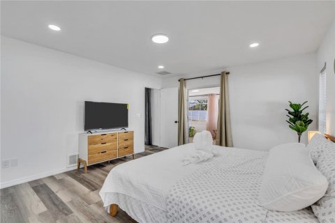 Casa en alquiler en Bradenton, Florida, 4 dormitorios, 186.83 m2 № 917931 - foto 9