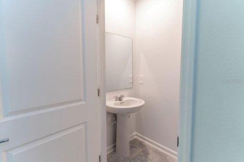 Casa en alquiler en Davenport, Florida, 4 dormitorios, 179.39 m2 № 1918307 - foto 8