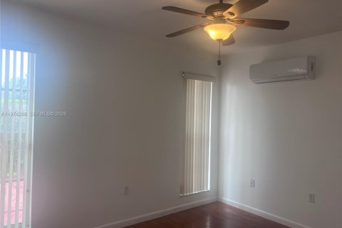 Casa en alquiler en Homestead, Florida, 3 dormitorios, 132.85 m2 № 2044581 - foto 27