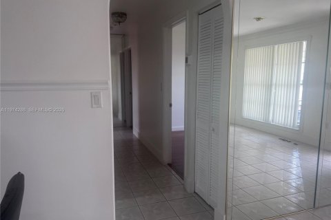 Casa en alquiler en Homestead, Florida, 3 dormitorios, 132.85 m2 № 2044581 - foto 19