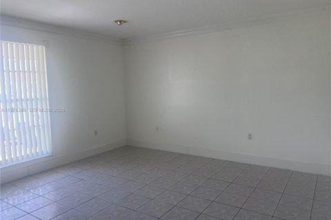 Casa en alquiler en Homestead, Florida, 3 dormitorios, 132.85 m2 № 2044581 - foto 13