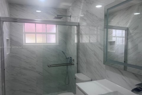 Casa en alquiler en Homestead, Florida, 3 dormitorios, 132.85 m2 № 2044581 - foto 24