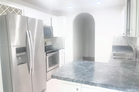 Casa en alquiler en Homestead, Florida, 3 dormitorios, 132.85 m2 № 2044581 - foto 16