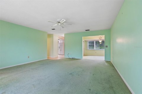 Villa ou maison à vendre à Sun City Center, Floride: 2 chambres, 127.18 m2 № 2398645 - photo 8