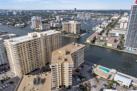 Купить кондоминиум в Халландейл-Бич, Флорида 1 спальня, 62.43м2, № 2012230 - фото 24