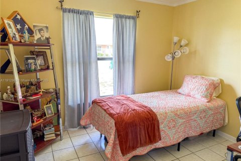 Villa ou maison à vendre à Miami, Floride: 3 chambres, 111.48 m2 № 1973550 - photo 18