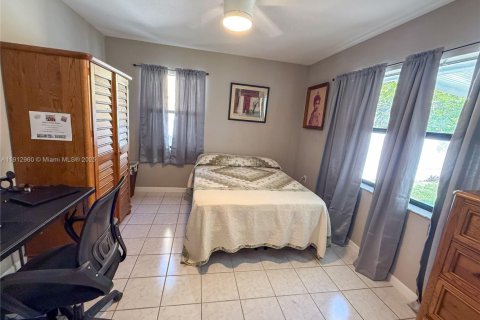 Villa ou maison à vendre à Miami, Floride: 3 chambres, 111.48 m2 № 1973550 - photo 20