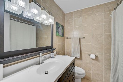 House in Sarasota, Florida 4 bedrooms, 127 sq.m. № 1416444 - photo 19