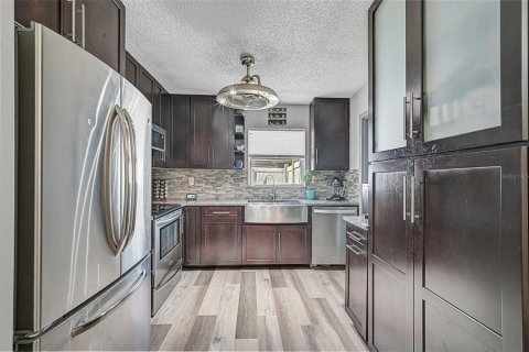 House in Sarasota, Florida 4 bedrooms, 127 sq.m. № 1416444 - photo 7