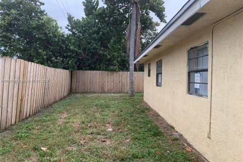 Villa ou maison à vendre à Pompano Beach, Floride: 3 chambres, 127 m2 № 1797050 - photo 5