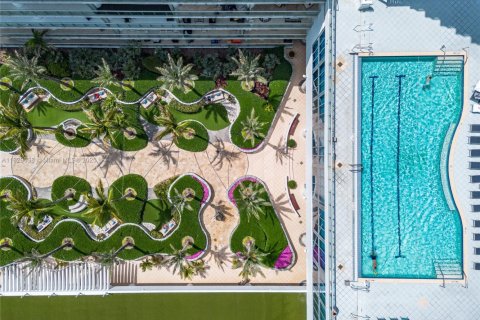 Copropriété à louer à Miami Beach, Floride: 2 chambres, 116.59 m2 № 1936650 - photo 7