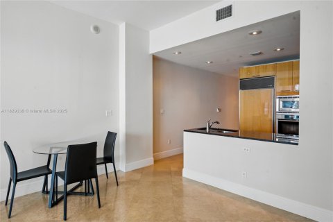 Copropriété à louer à Miami Beach, Floride: 2 chambres, 116.59 m2 № 1936650 - photo 16
