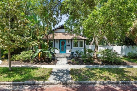 Villa ou maison à vendre à Saint Petersburg, Floride: 3 chambres, 113.81 m2 № 1913372 - photo 1