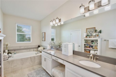 Villa ou maison à vendre à Orlando, Floride: 3 chambres, 196.02 m2 № 2107152 - photo 22