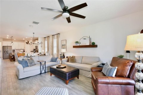 Villa ou maison à vendre à Orlando, Floride: 3 chambres, 196.02 m2 № 2107152 - photo 18