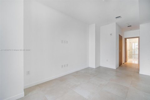 Condominio en venta en Bay Harbor Islands, Florida, 2 dormitorios, 175.49 m2 № 2076984 - foto 28