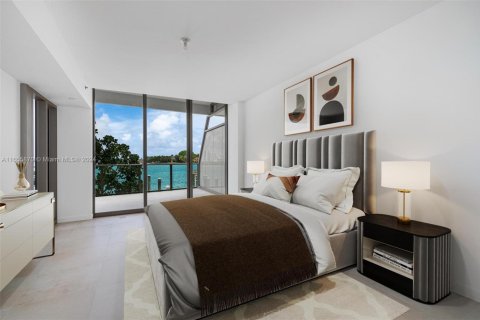 Condominio en venta en Bay Harbor Islands, Florida, 2 dormitorios, 175.49 m2 № 2076984 - foto 18