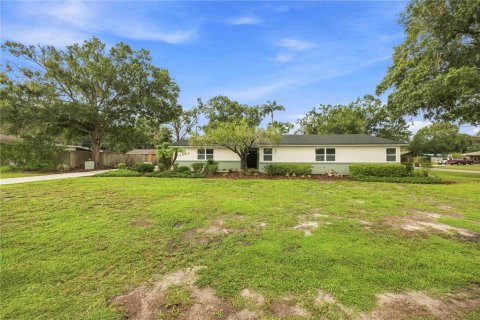 House in Mulberry, Florida 3 bedrooms, 158.68 sq.m. № 2306210