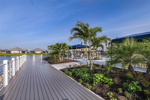 Casa en venta en Lakewood Ranch, Florida, 2 dormitorios, 155.24 m2 № 1917291 - foto 7