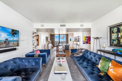 Condo in Miami, Florida, 3 bedrooms  № 1950099 - photo 25