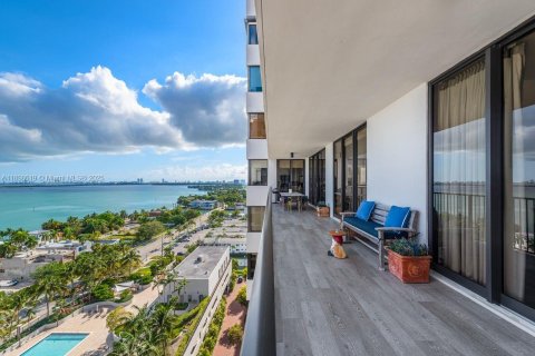 Condo in Miami, Florida, 3 bedrooms  № 1950099 - photo 4