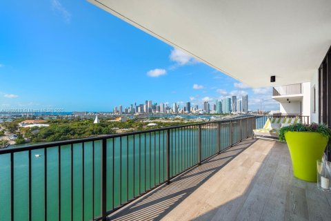 Condo in Miami, Florida, 3 bedrooms  № 1950099 - photo 6
