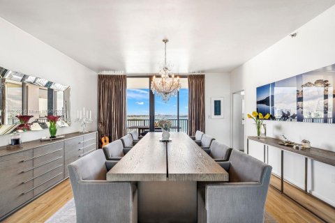 Condo in Miami, Florida, 3 bedrooms  № 1950099 - photo 27