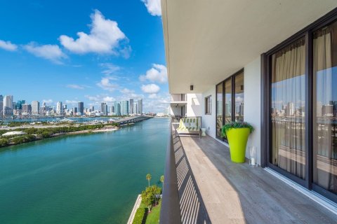 Condo in Miami, Florida, 3 bedrooms  № 1950099 - photo 8