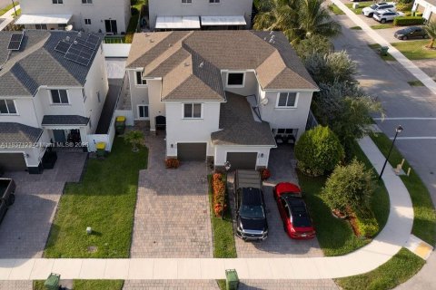 Adosado en venta en Homestead, Florida, 3 dormitorios, 132.66 m2 № 1961904 - foto 27