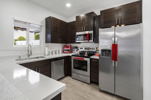 Adosado en venta en Homestead, Florida, 3 dormitorios, 132.66 m2 № 1961904 - foto 7