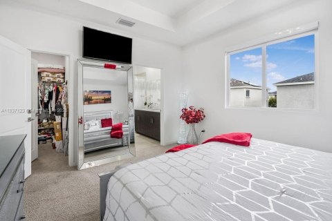 Adosado en venta en Homestead, Florida, 3 dormitorios, 132.66 m2 № 1961904 - foto 13