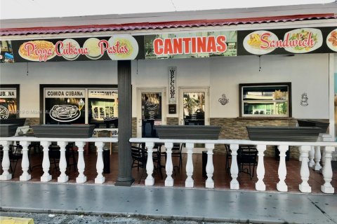 Commercial property in Hialeah, Florida № 1863662 - photo 4