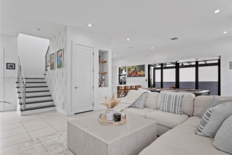 Villa ou maison à vendre à Doral, Floride: 4 chambres, 199.55 m2 № 2047950 - photo 11