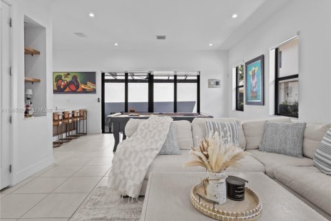 Villa ou maison à vendre à Doral, Floride: 4 chambres, 199.55 m2 № 2047950 - photo 12