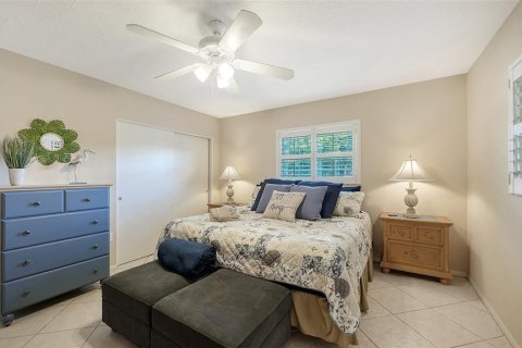 House in Sarasota, Florida 3 bedrooms, 184.69 sq.m. № 2137116 - photo 26