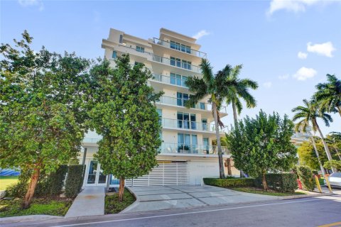 Снять в аренду кондоминиум в Бей-Харбор-Айлендс, Флорида 3 спальни, 161.56м2, № 2005767 - фото 4
