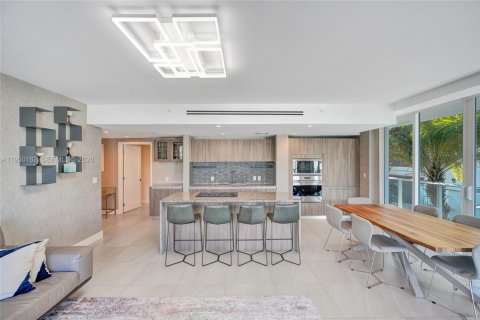 Снять в аренду кондоминиум в Бей-Харбор-Айлендс, Флорида 3 спальни, 161.56м2, № 2005767 - фото 15