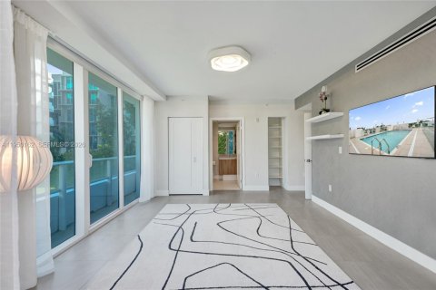 Снять в аренду кондоминиум в Бей-Харбор-Айлендс, Флорида 3 спальни, 161.56м2, № 2005767 - фото 27