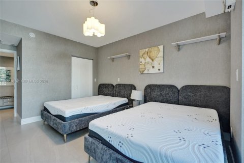 Снять в аренду кондоминиум в Бей-Харбор-Айлендс, Флорида 3 спальни, 161.56м2, № 2005767 - фото 20