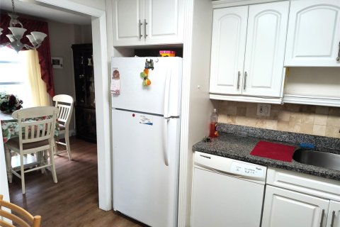 Condo in Coral Springs, Florida, 2 bedrooms  № 1043095 - photo 1